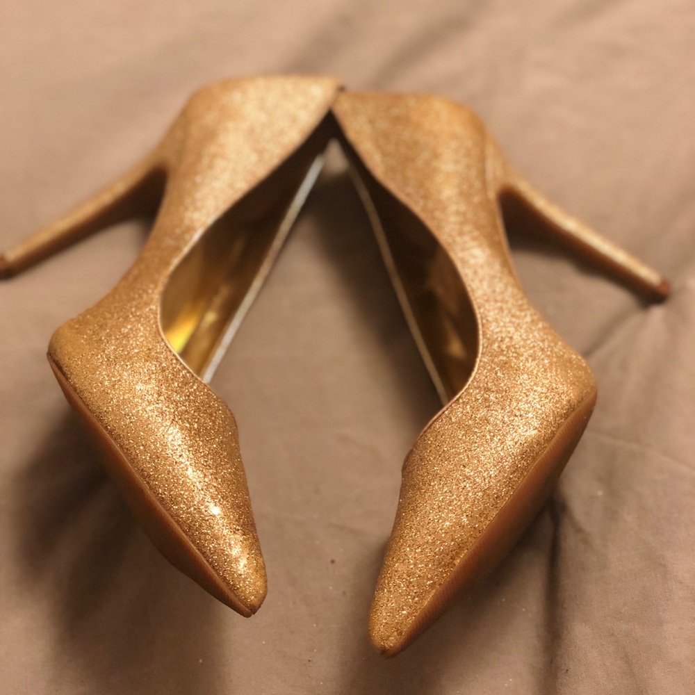 INC Gold Glitter ✨ Pump Heels